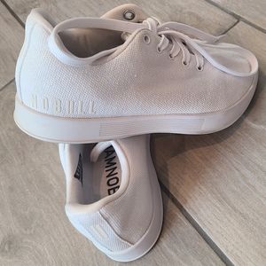 NoBull Canvas trainer size 5